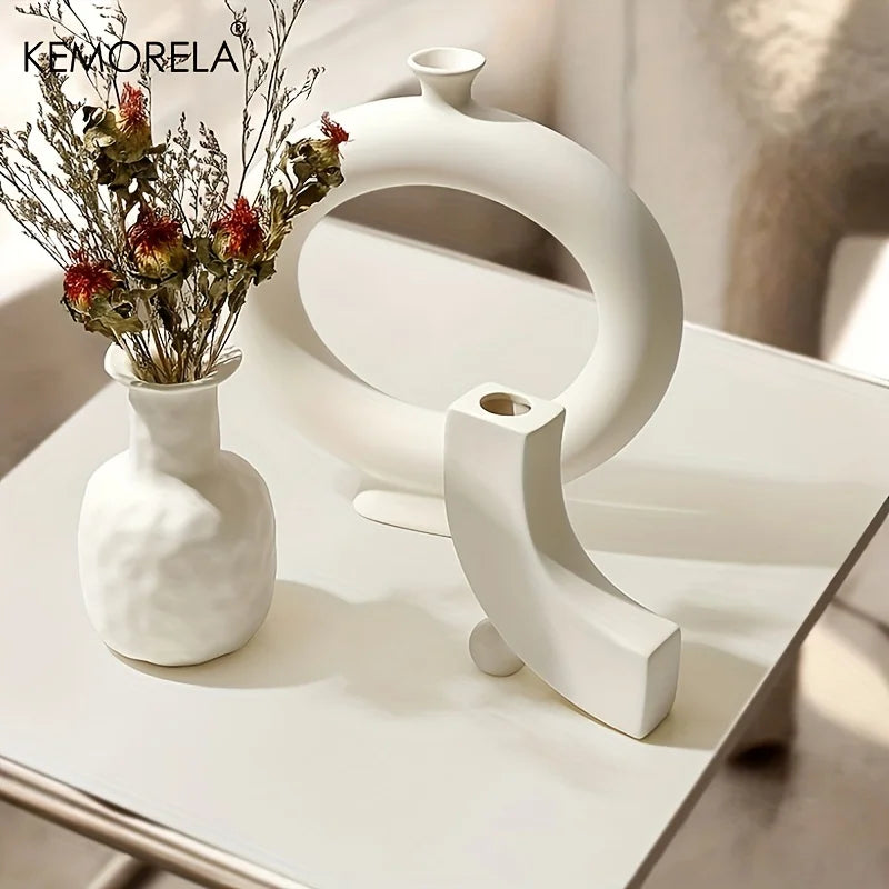 Minimalist Charm: Circular Hollow Vase for Fresh Floral Arrangements