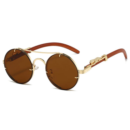 Retro Luxe: Vintage Round Sunglasses